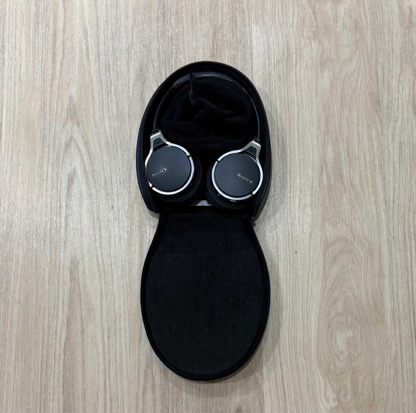 Sony MDR-10RNC Noise Cancellation Headphones - photo 3