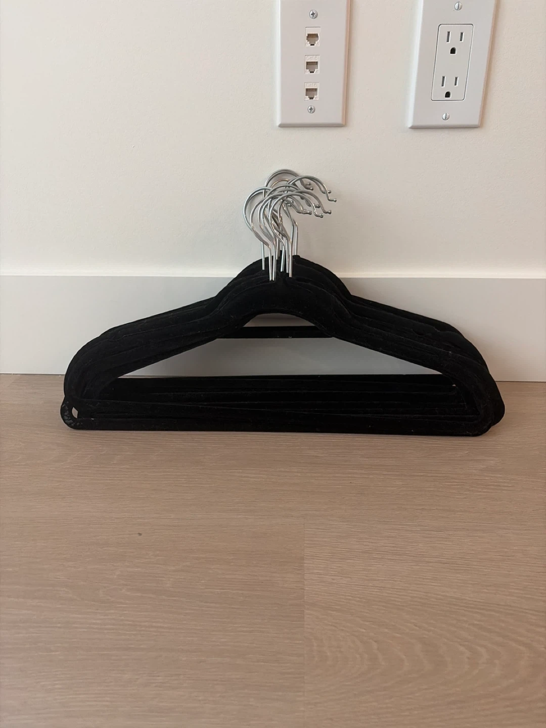 Black Velvet Hangers - Set of 12 - photo 3