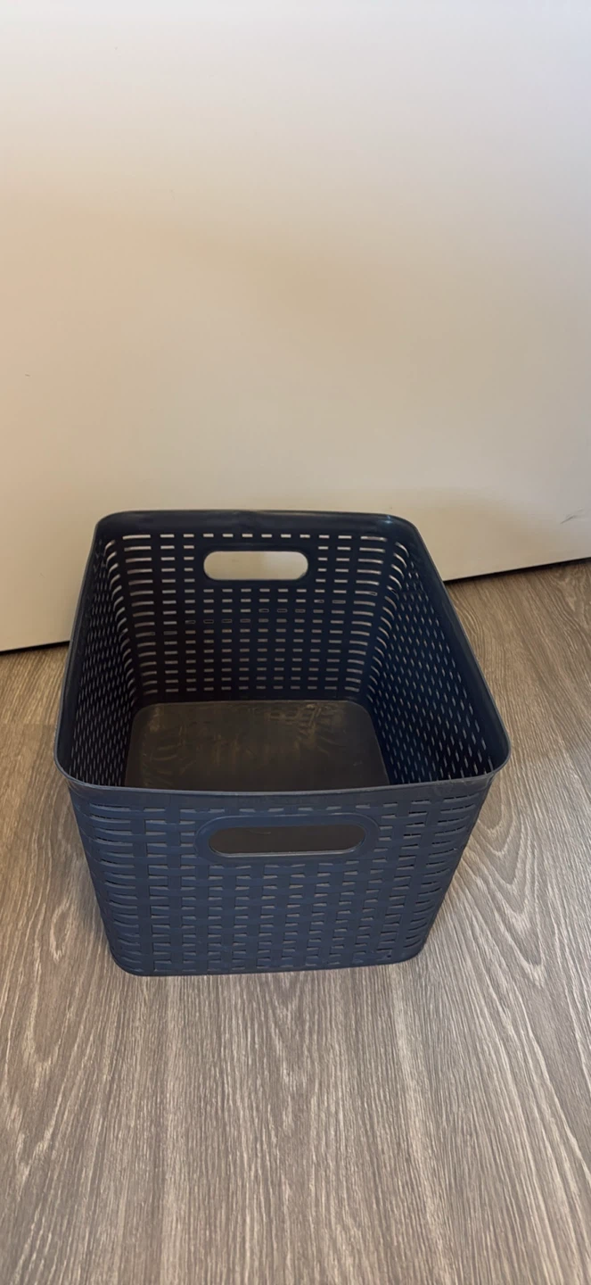 IKEA Storage Boxes (Set of 2) all$5 - photo 4
