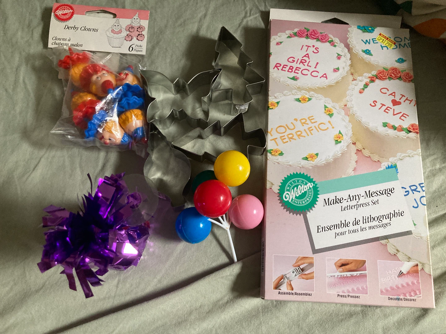 FREE cake Letterpress Set & Derby Clown Picks