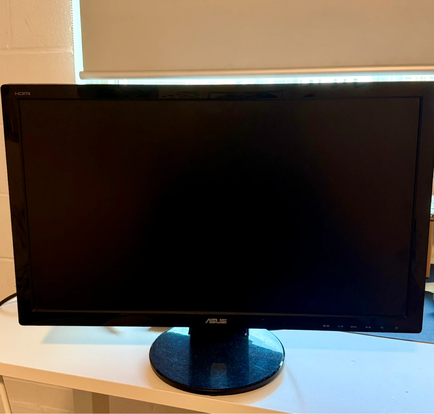 ASUS 23.6” Monitor Perfect Condition - photo 3
