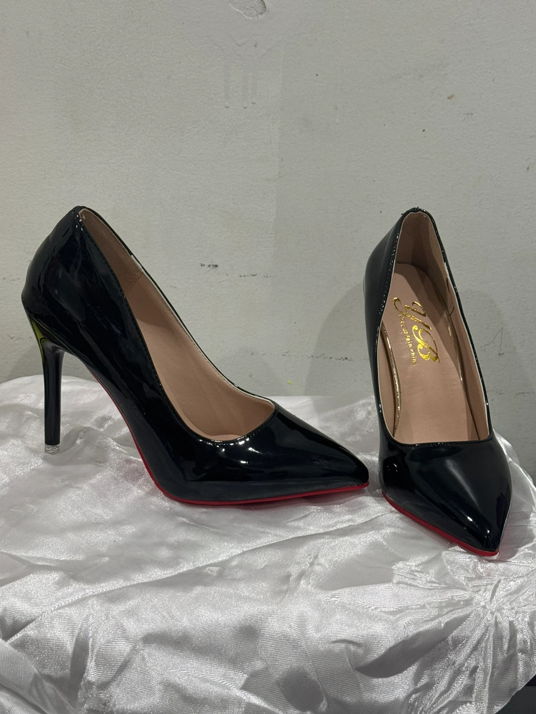 Black Patent Leather Pointed Toe Heels