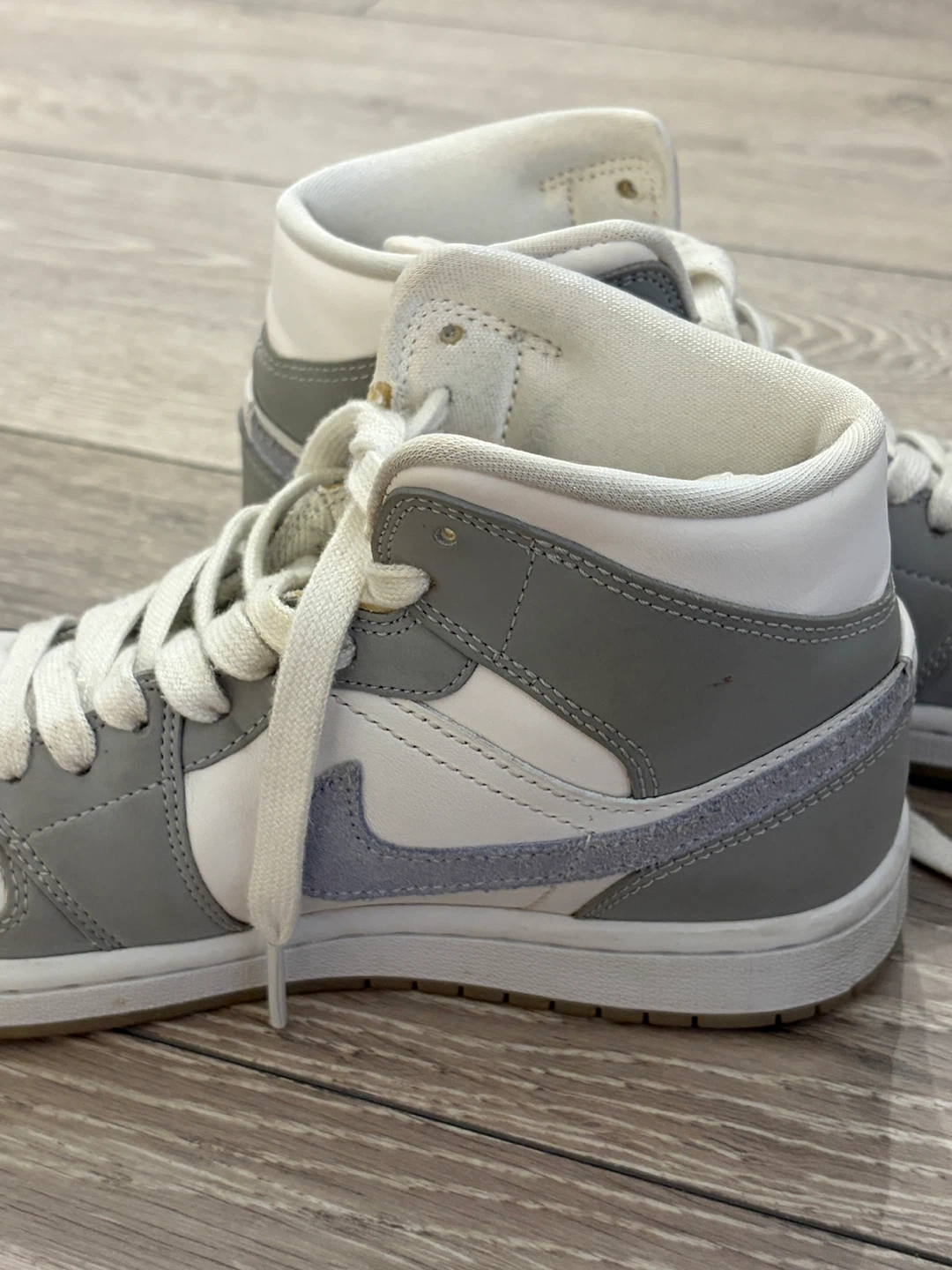 Air Jordan 1 Mid Grey Blue sneakers Size 6 - photo 3