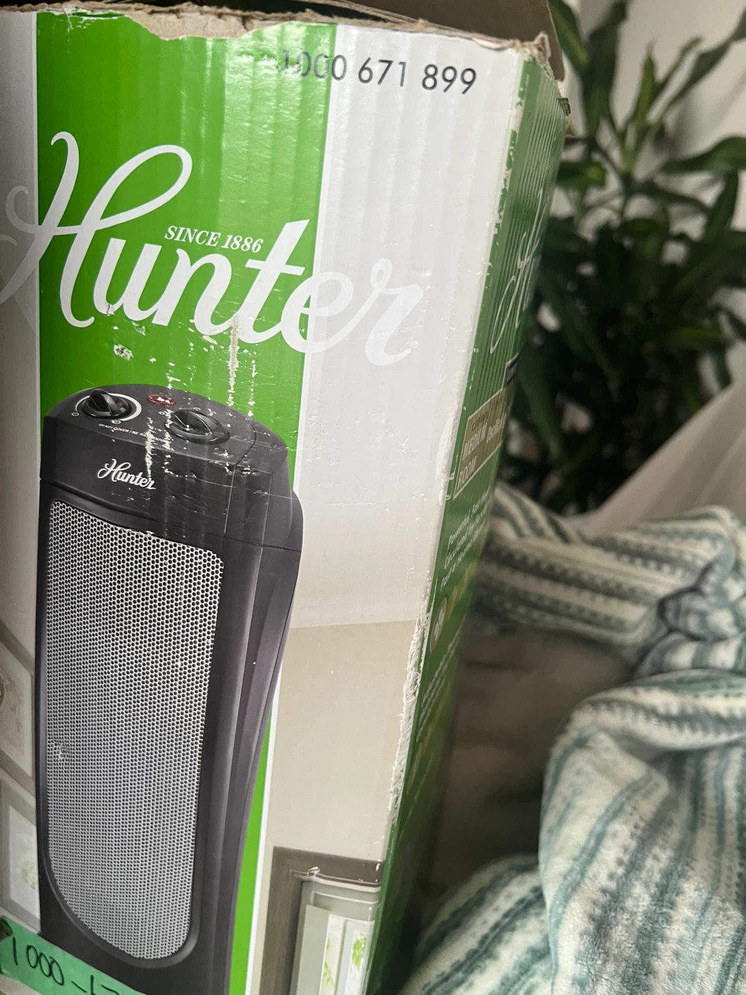 Hunter Comfort Series Oscillating Ceramic Heater - photo 2