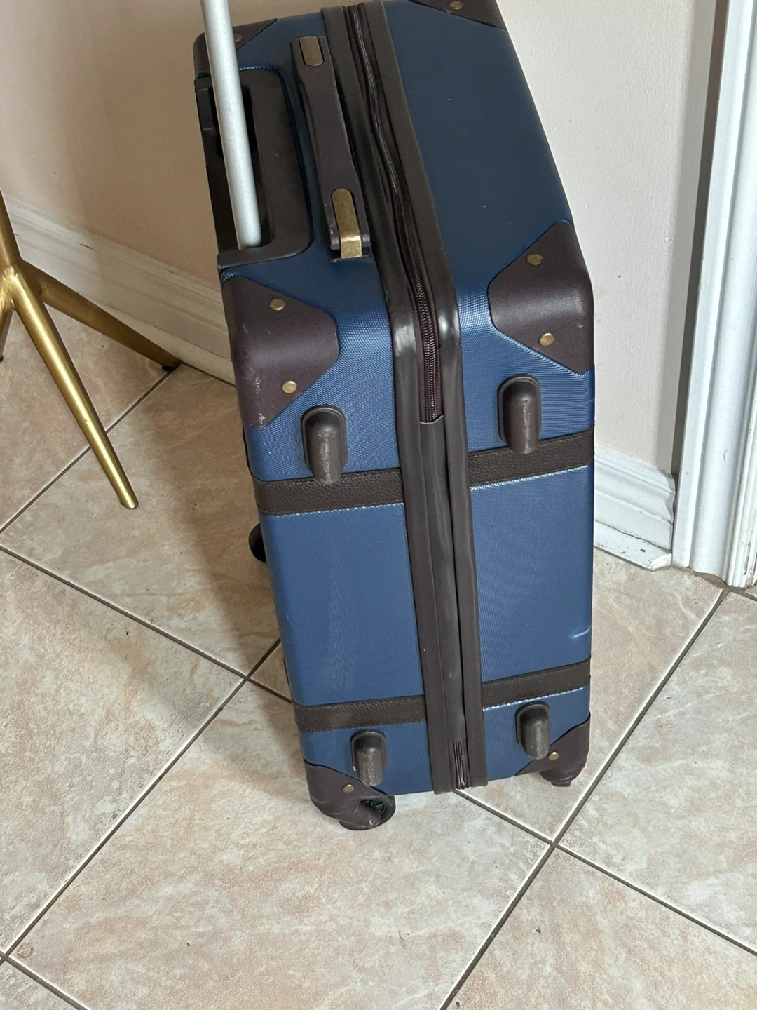 Blue Hardside Carry-On Spinner Luggage - photo 3