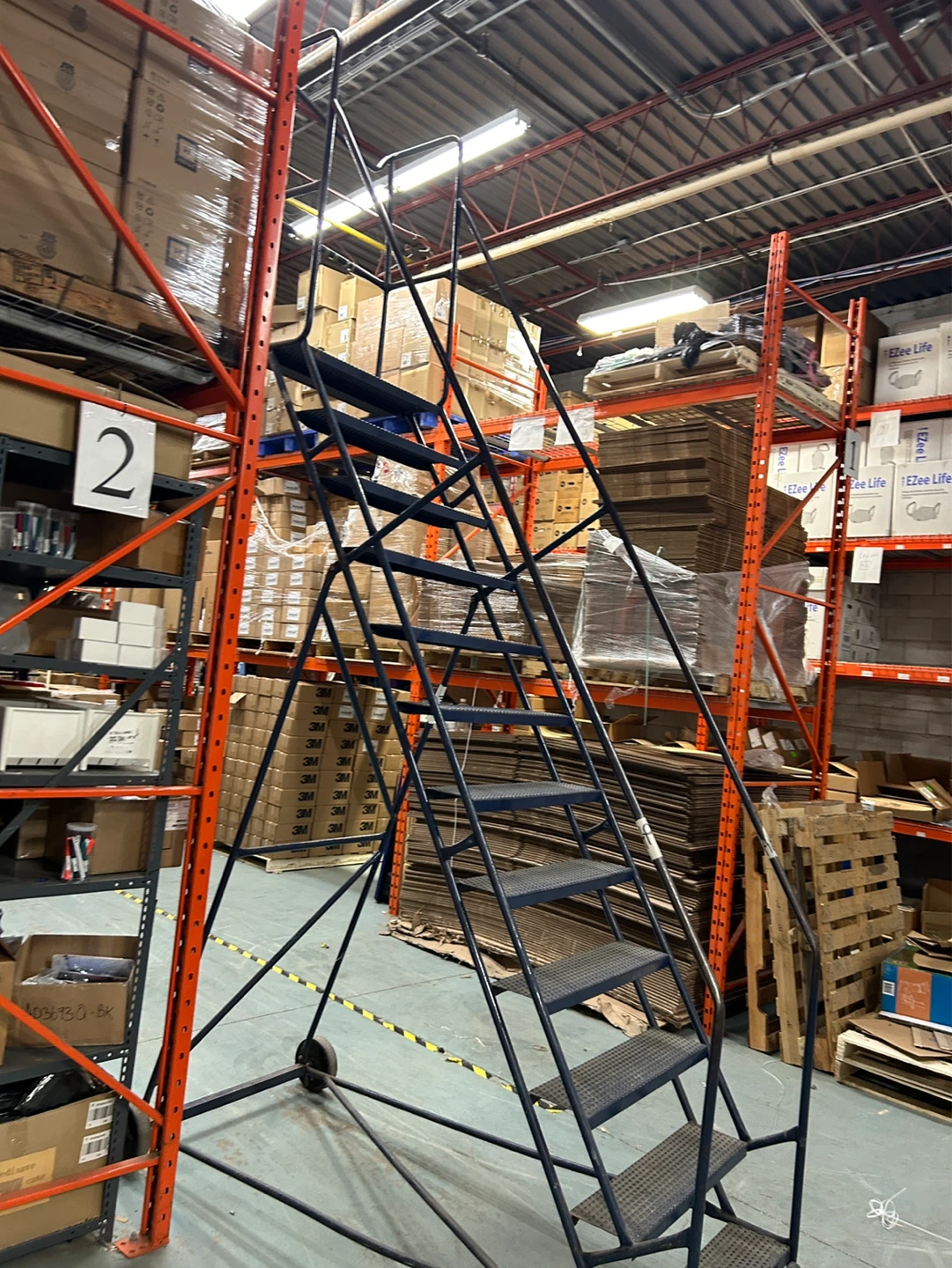 warehouse racking and Rolling Ladder - photo 2