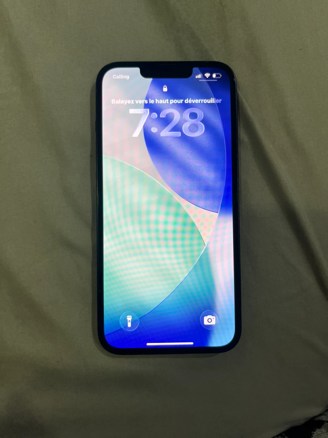 Apple iPhone 13