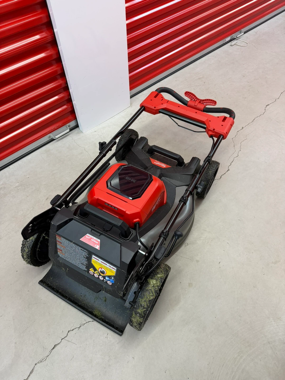 Milwaukee Mower 21" Cordless Electric