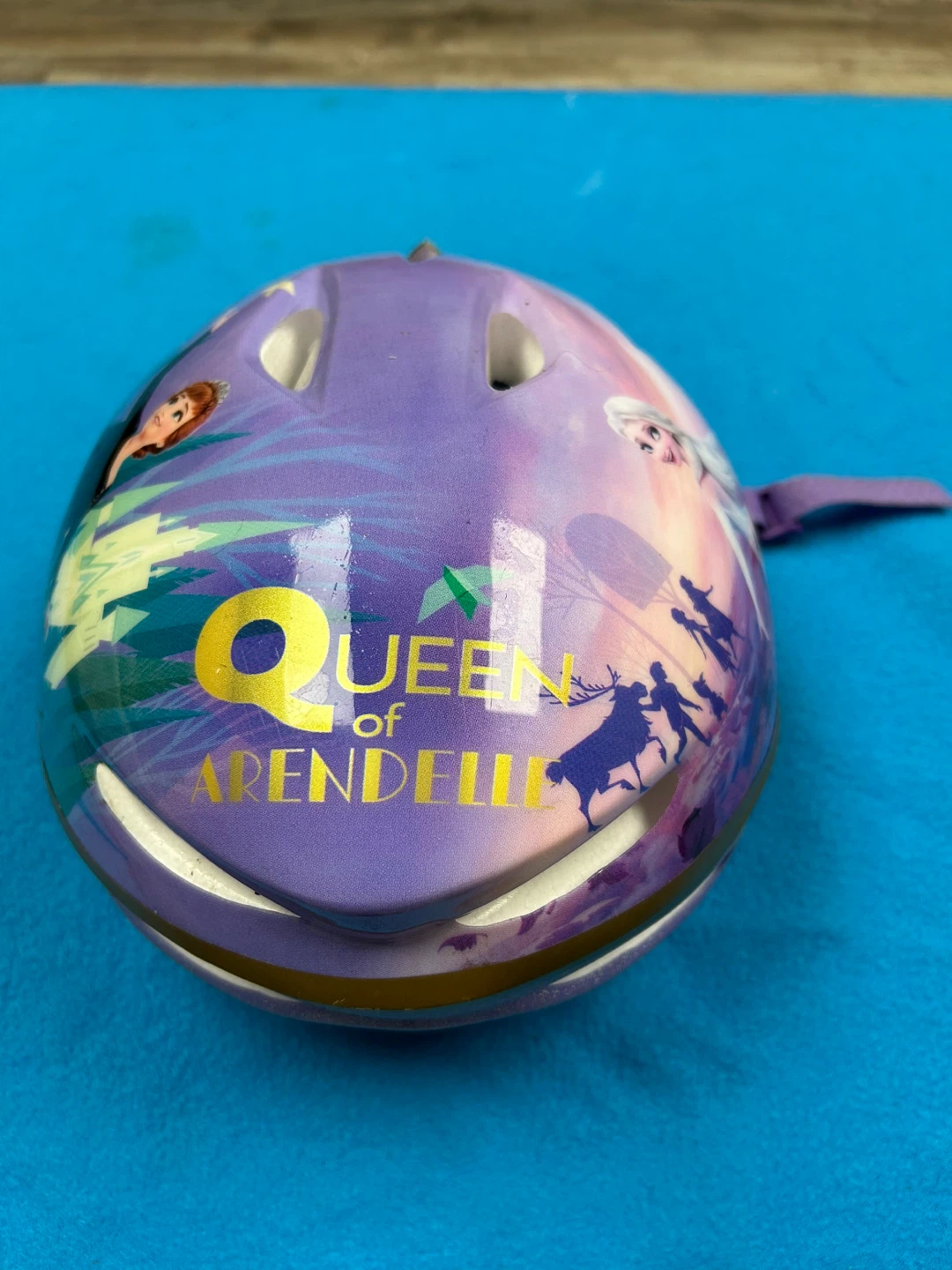 Adult Frozen Queen of Arendelle Bike Helmet - photo 5