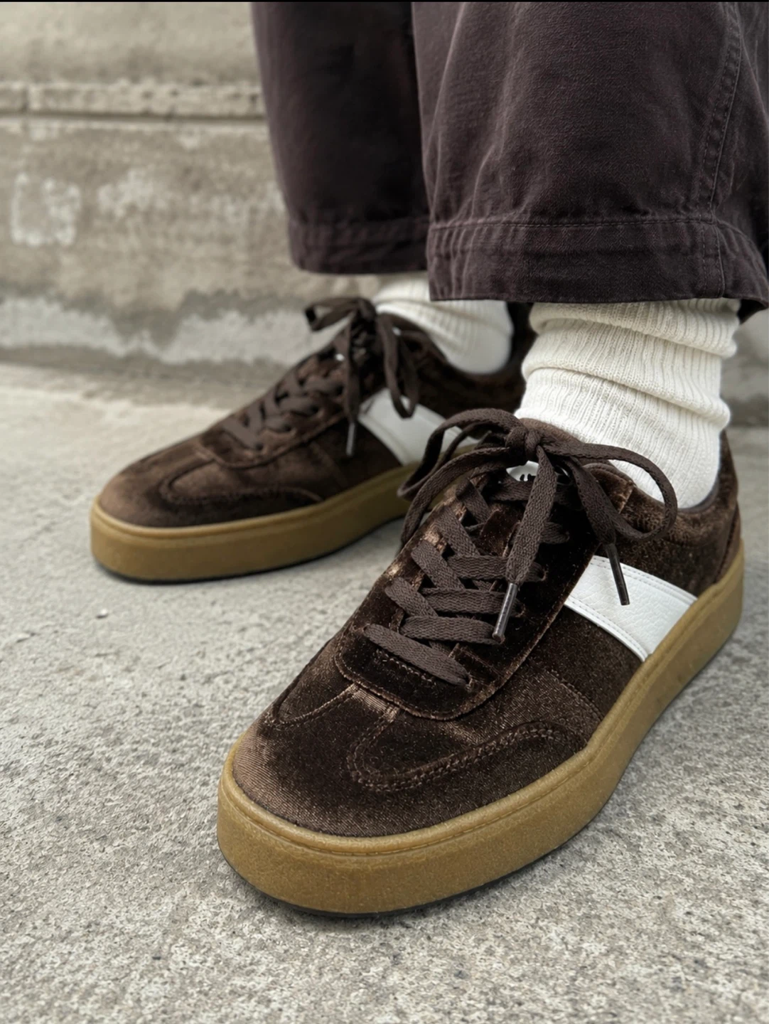 Brown Velvet Sneakers - Size 24.5/L - photo 3