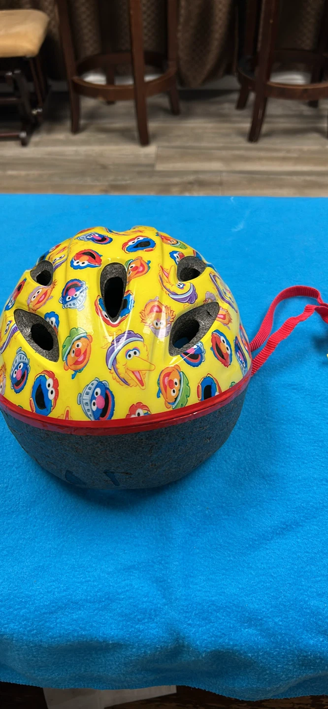 Sesame Street Adult Bicycle Helmet - photo 2