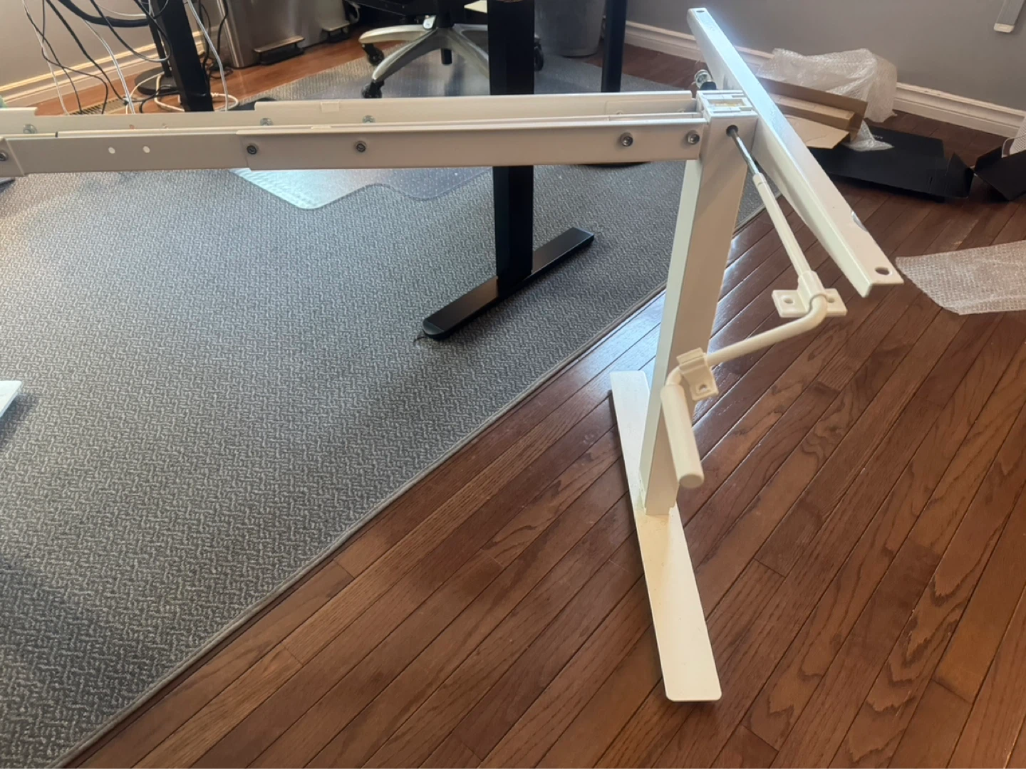 Adjustable Desk Frame - photo 4