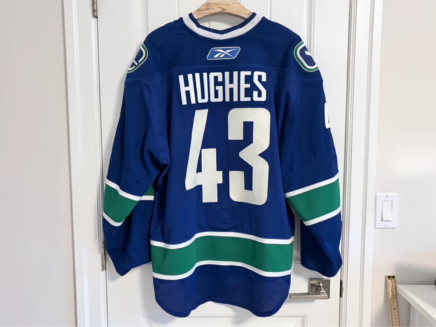 Authentic Reebok Edge 1.0 Canucks Quinn Hughes MIC Jersey 58