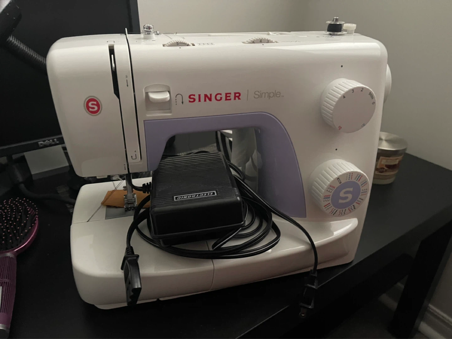 Singer Simple Sewing Machine - photo 2