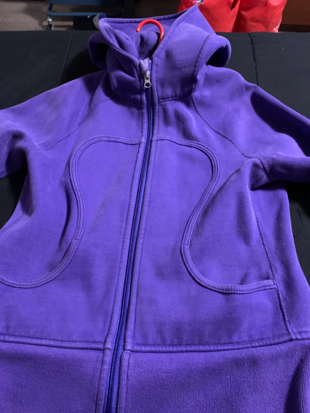$25 Lululemon hoodie (6)