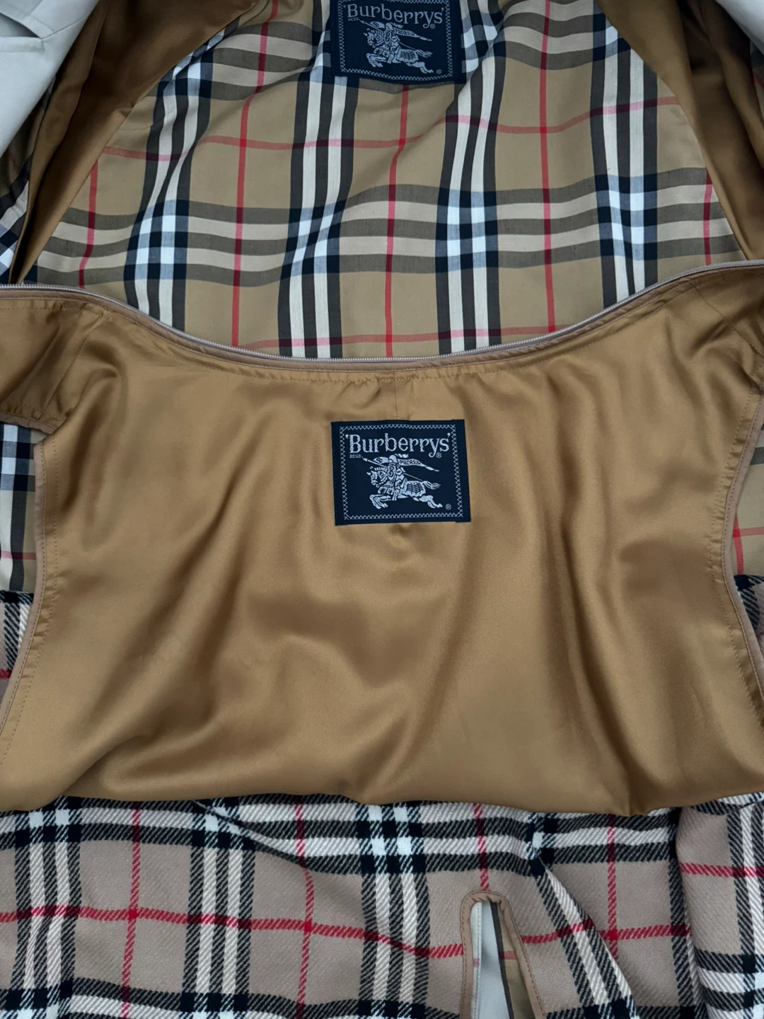Vintage Burberry Trench Coat (Made in Japan) - photo 5