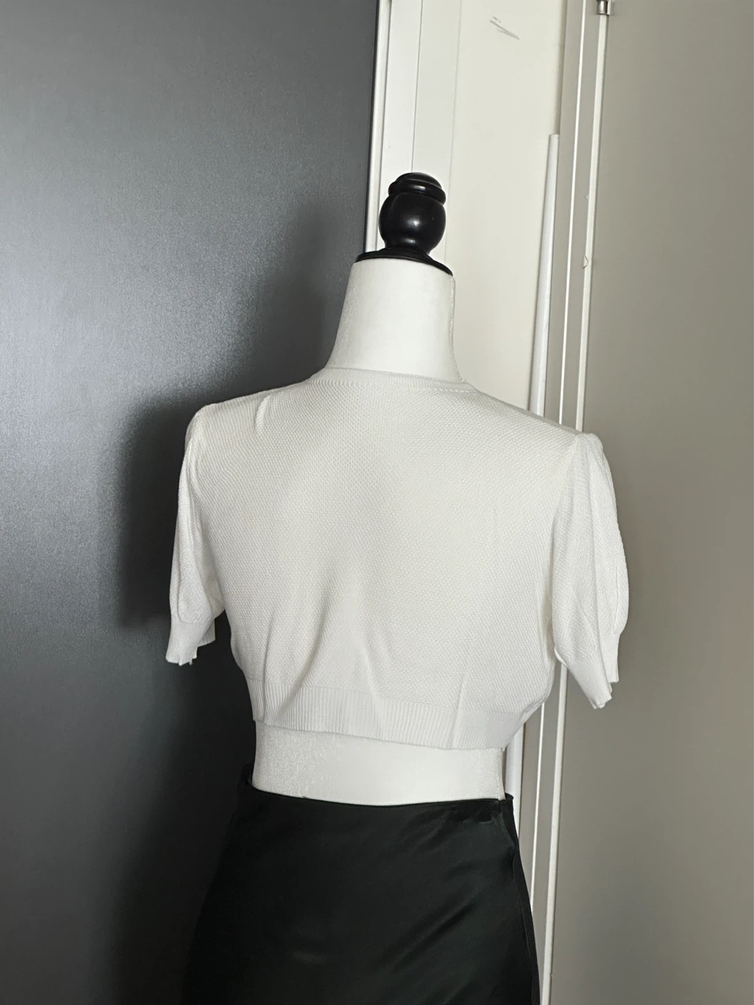 REMJW White Cropped Cardigan with Cherry Embroidery - photo 3