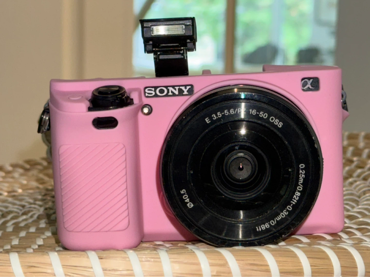Sony Alpha a6000 Mirrorless Camera with 16-50mm Lens - photo 2