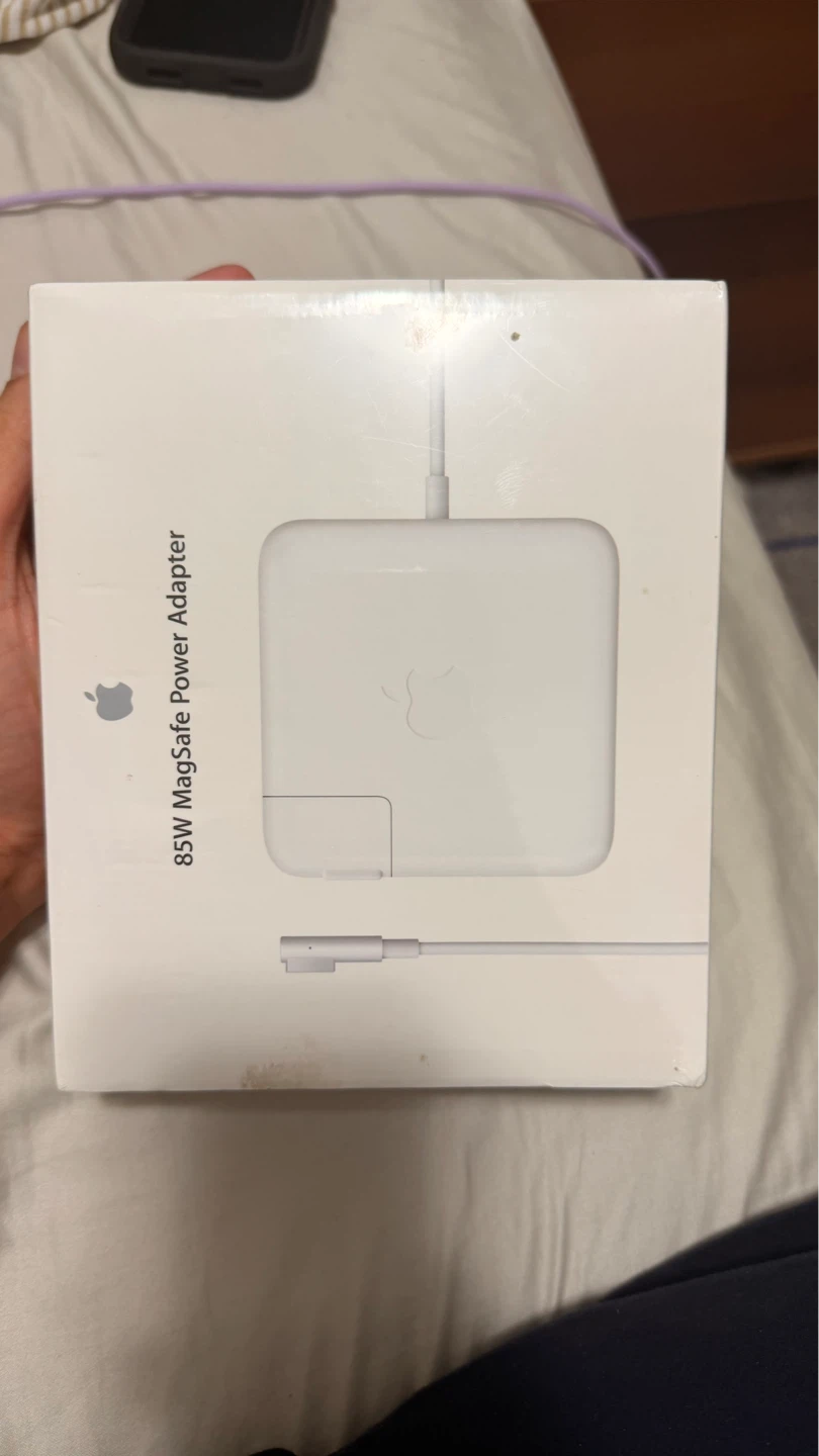 Apple 85W MagSafe Power Adapter