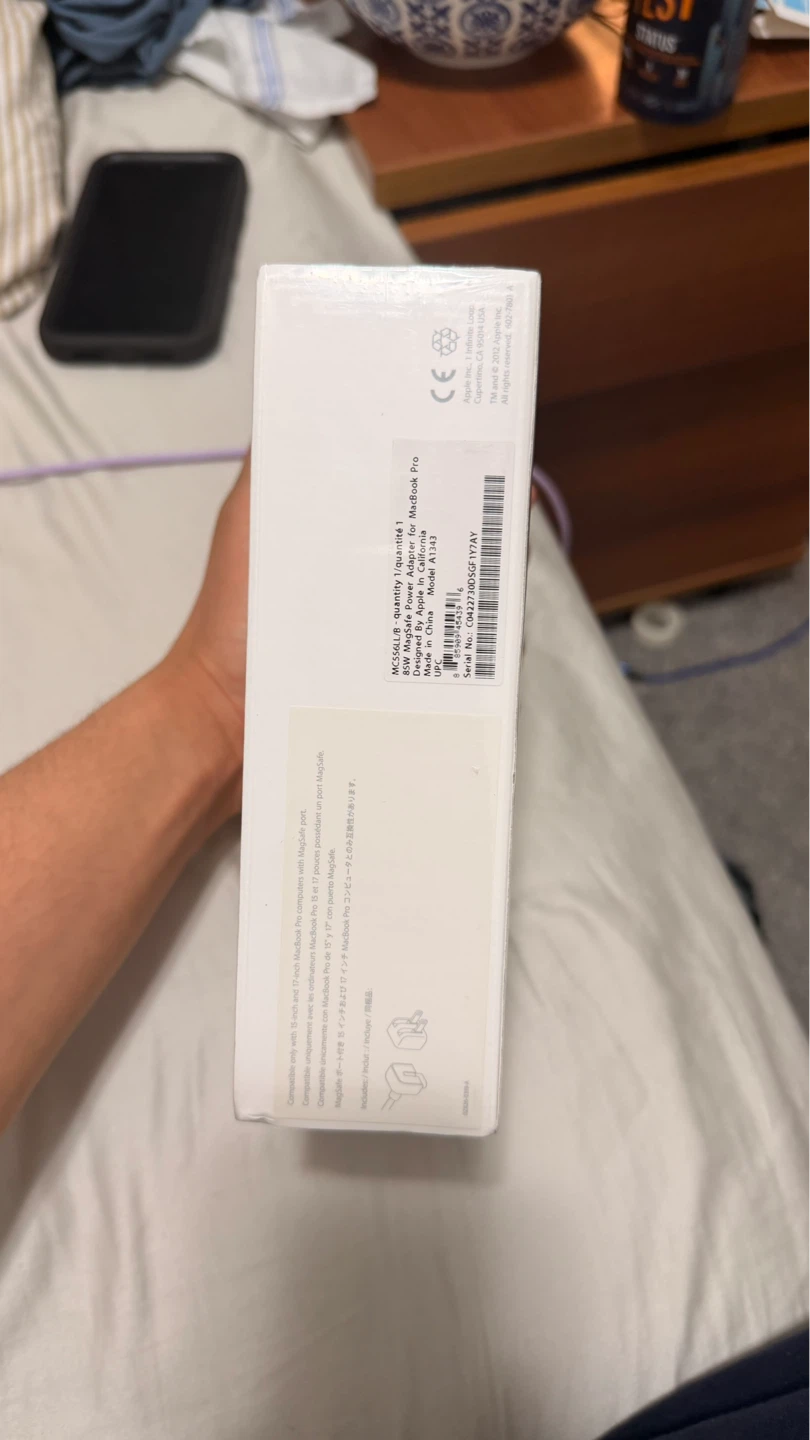 Apple 85W MagSafe Power Adapter - photo 2