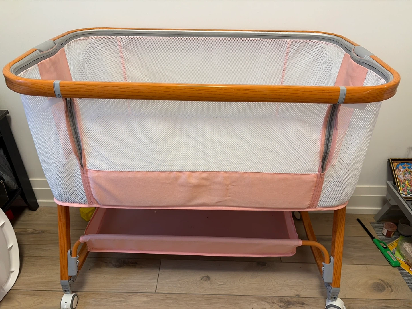 Baby Bassinet with Bedside Sleeper and Storage Basket