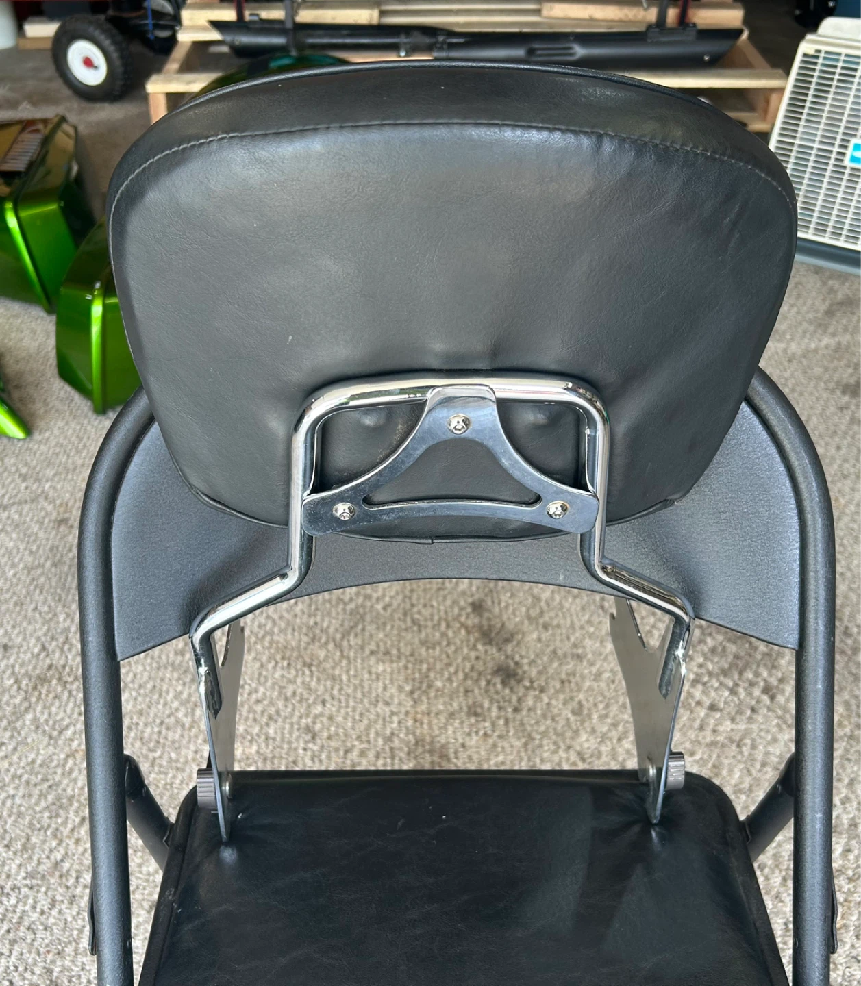 Harley Davidson quick release backrest - photo 4