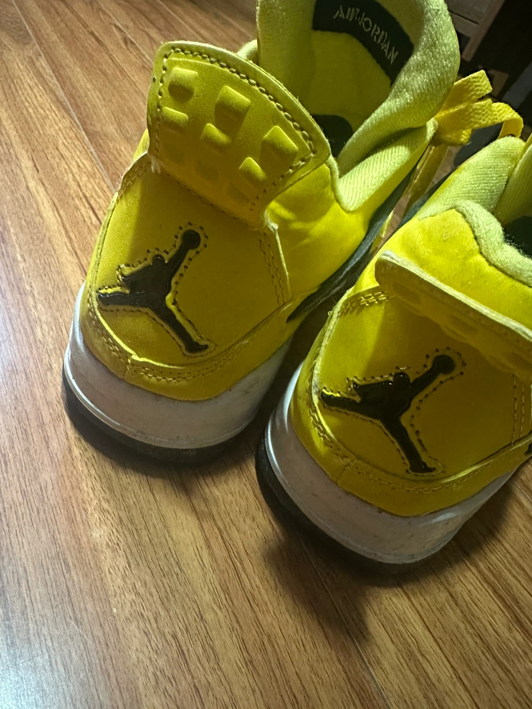 Air Jordan 4 "Lightning" Sneakers - photo 2