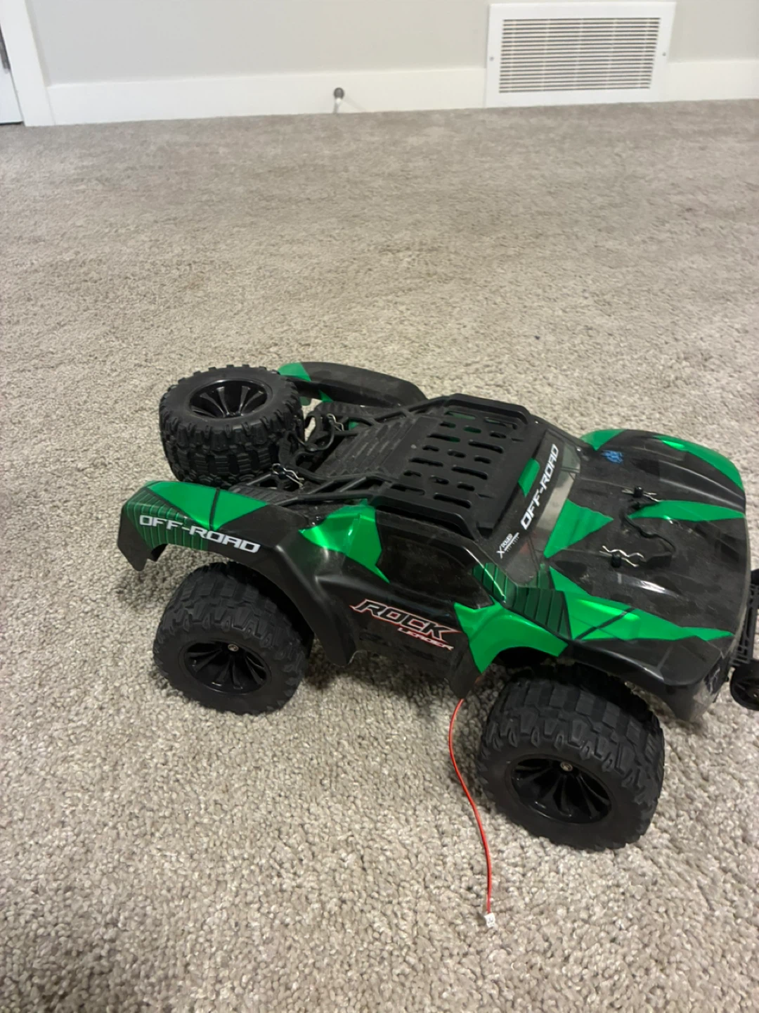 RC Off-Road Rock Crawler Truck - photo 2
