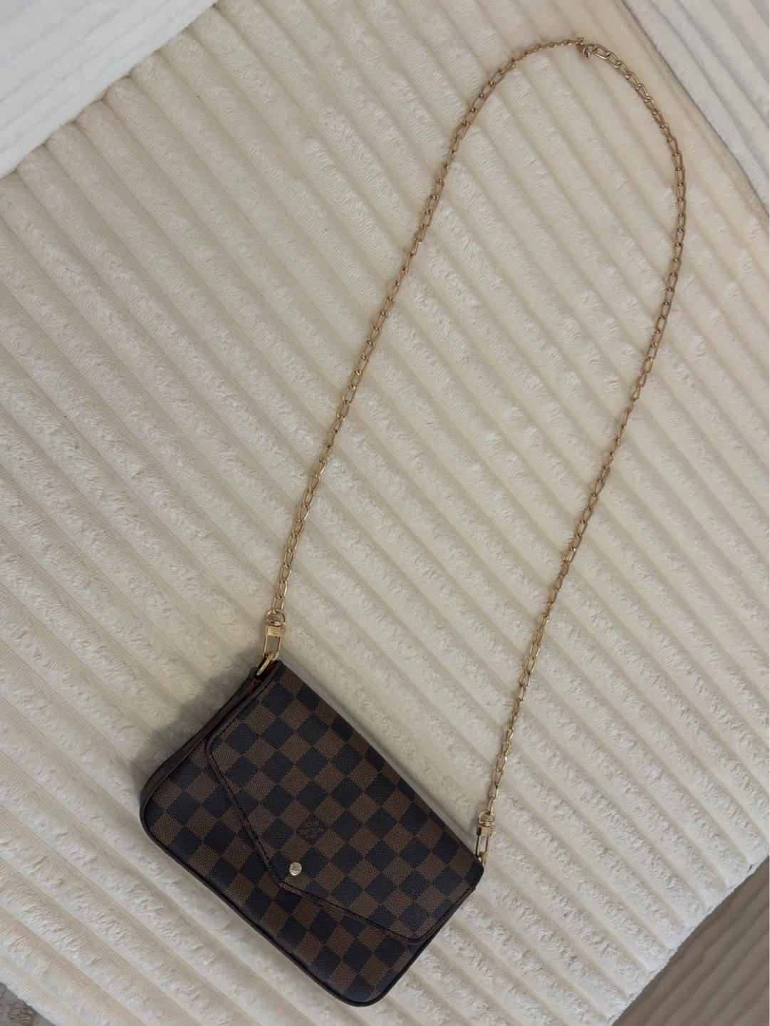 Louis Vuitton Damier Canvas Shoulder Bag