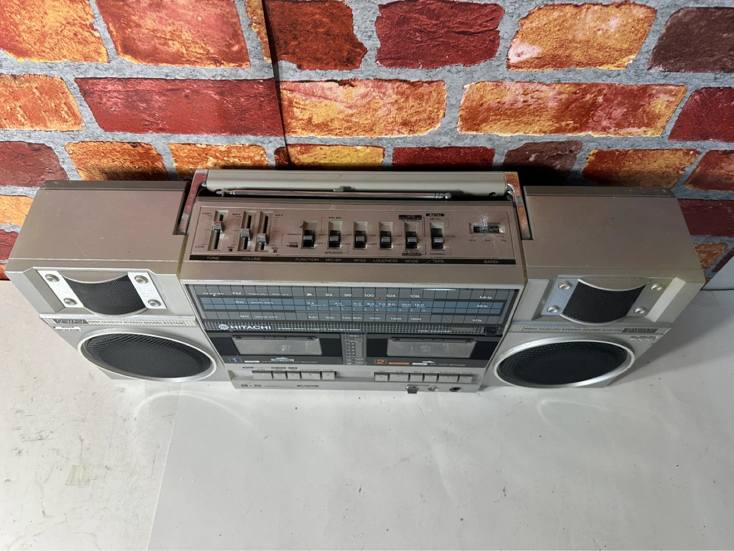 Hitachi TRK-W55HC Stereo Radio Cassette Tape Recorder - photo 2