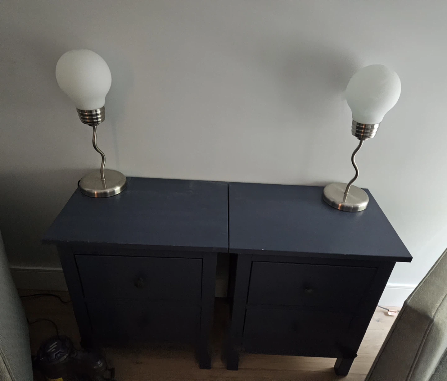 Set of 2 Blue Nightstands with Drawers - photo 2