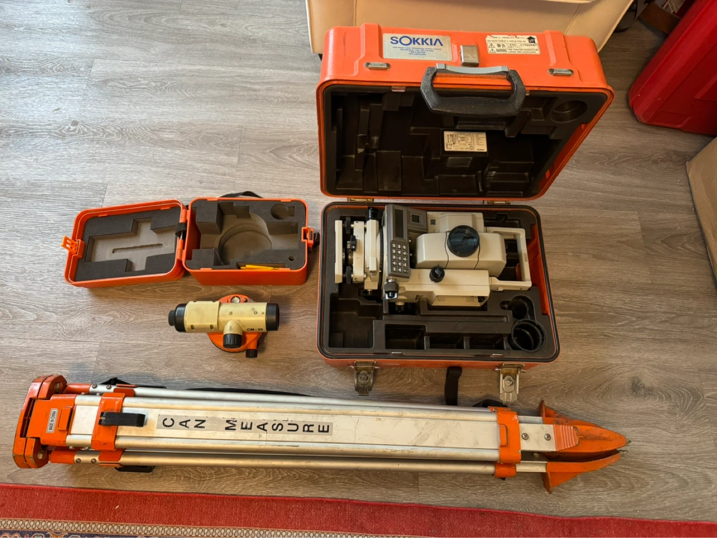 Sokkia SET3B Total Station Surveying Equipment with Tripod