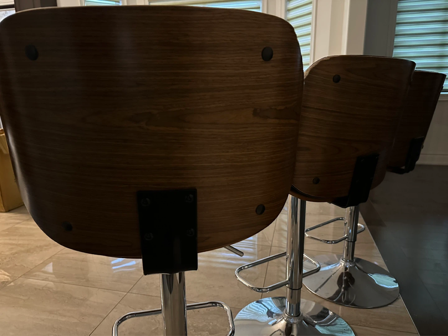 Set of 3 Adjustable Bar Stools - photo 2