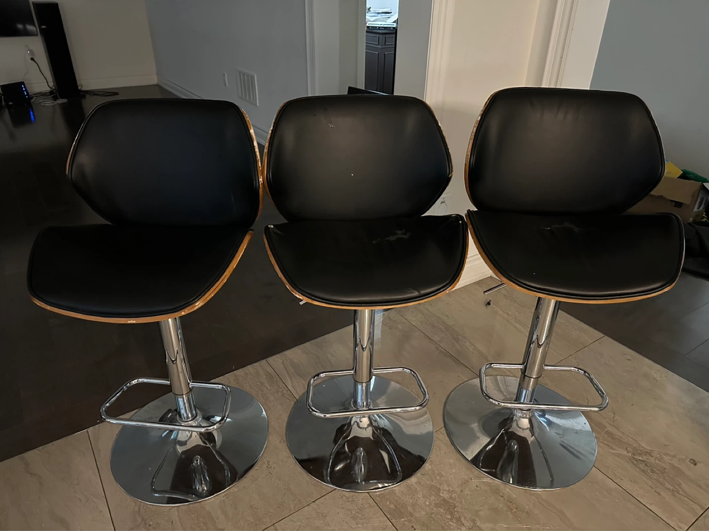 Set of 3 Adjustable Bar Stools