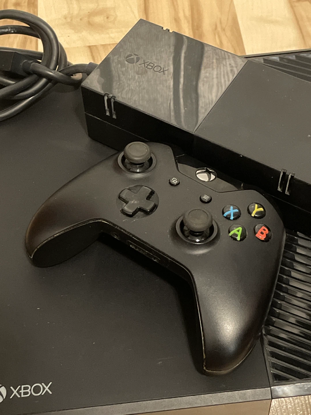 Xbox One Gaming Console with Controller - photo 2
