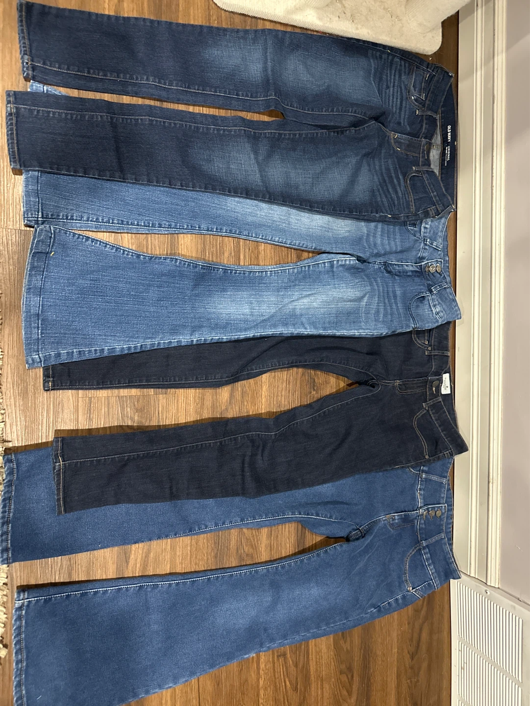 Bundle of 4 teen/ young women’s Jeans