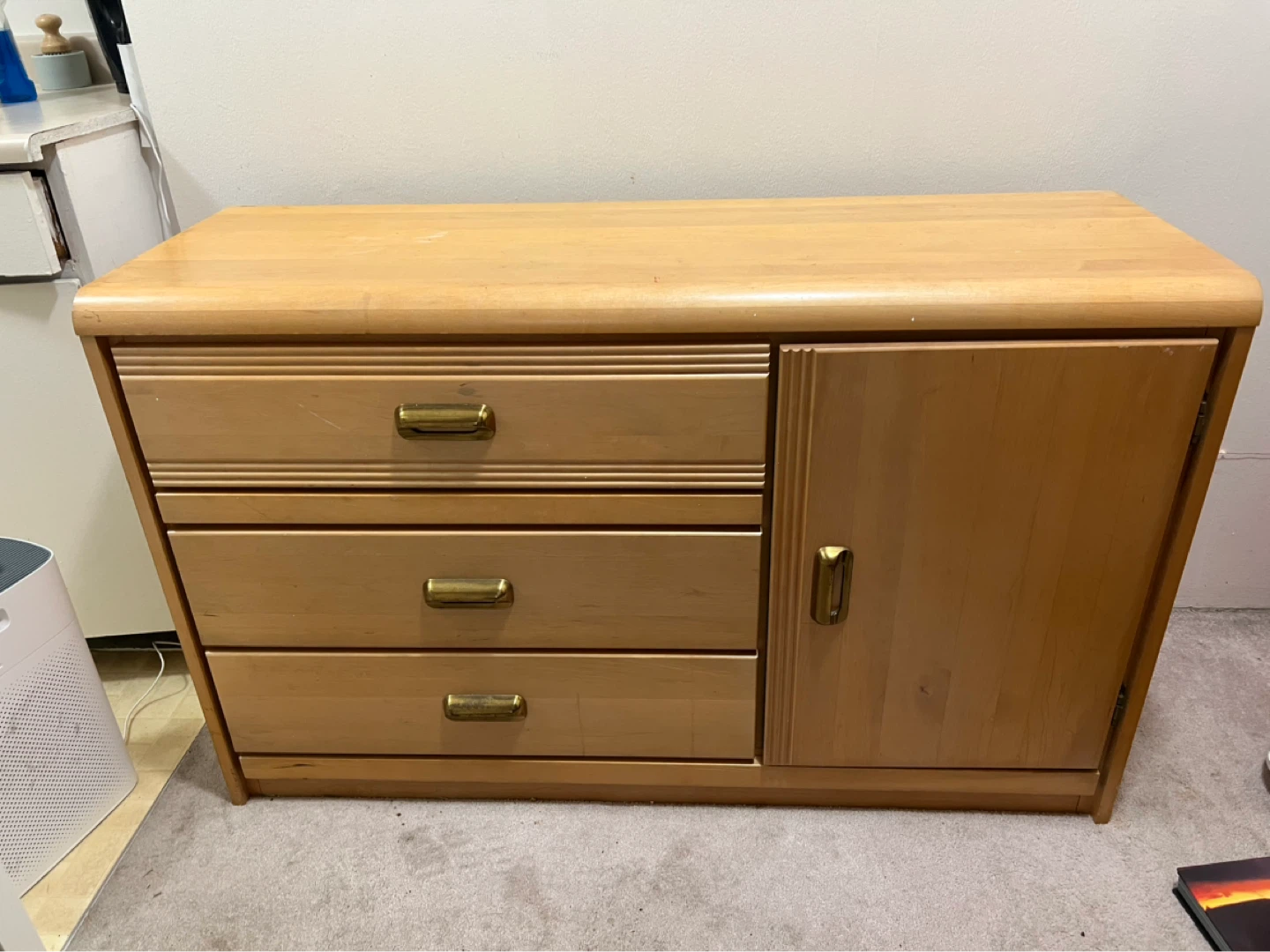 Light Wood Dresser with Cabinet