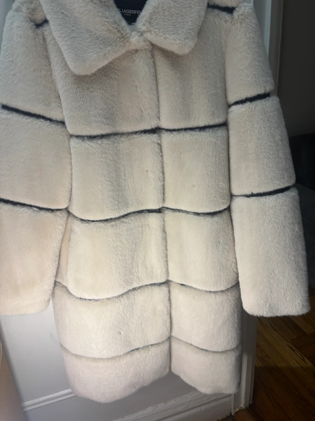 Karl Lagerfeld Faux Fur Coat - photo 4