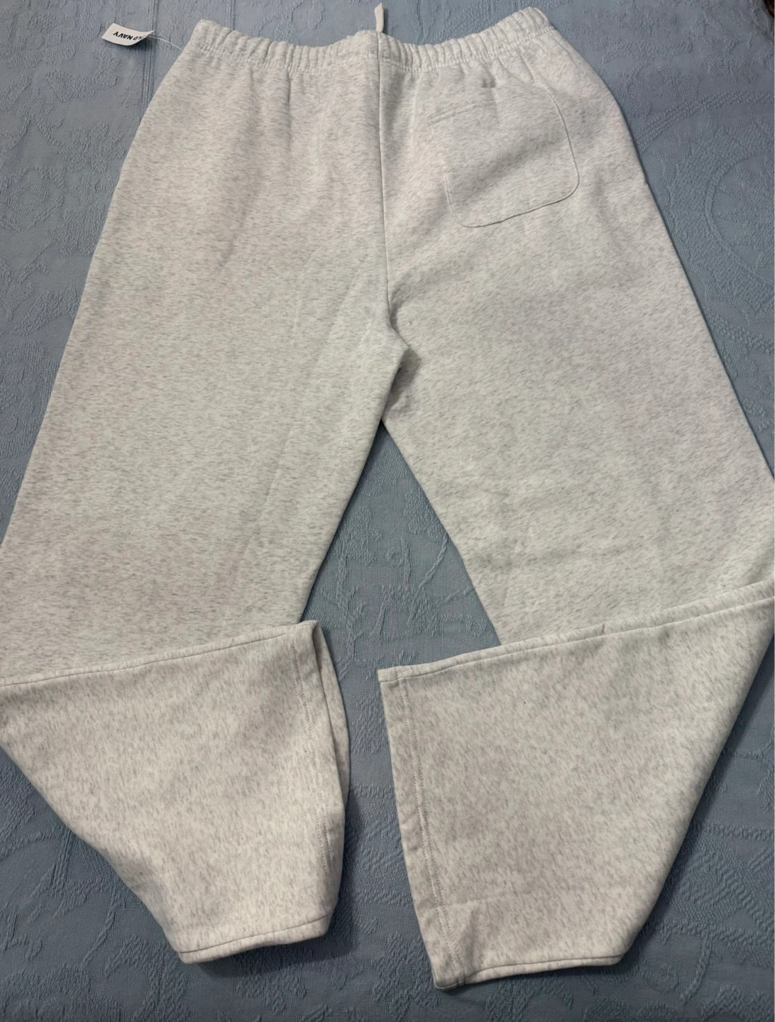Old Navy Men’s Fleece Super Baggy Sweatpants - photo 4
