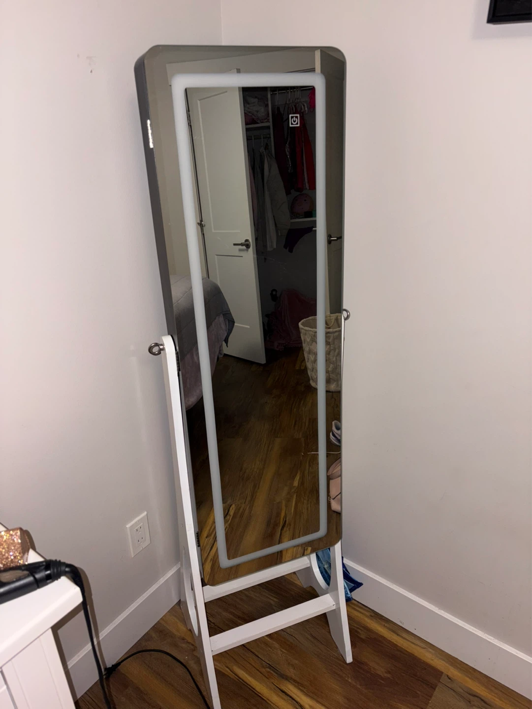 Standing Jewellery Cabinet with Mirror