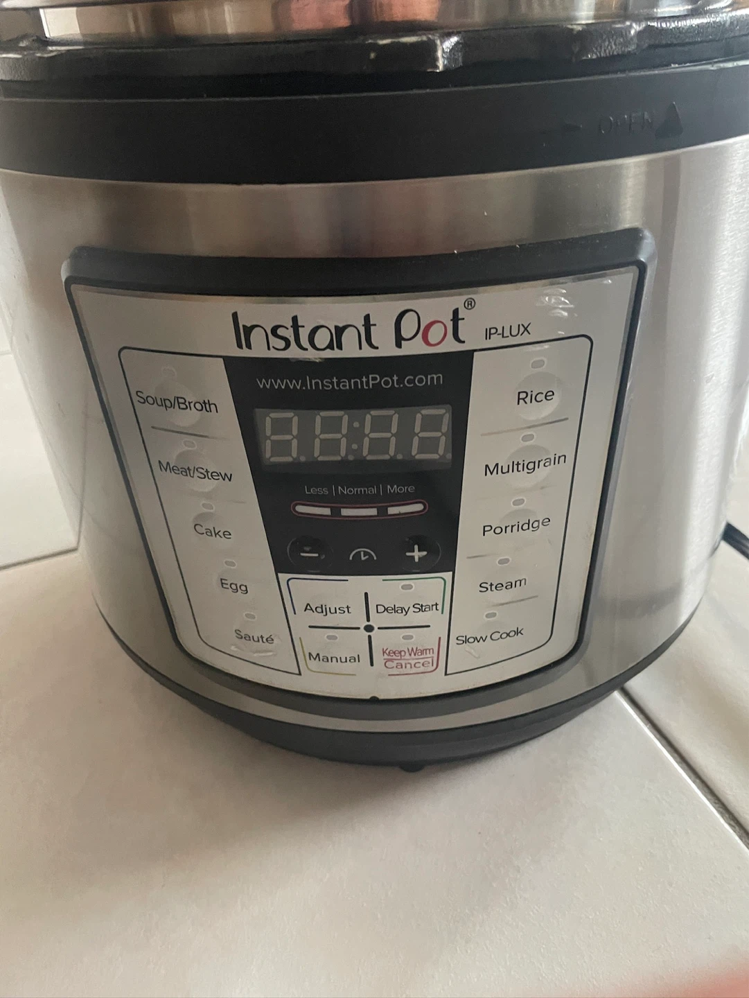 Instant Pot 6-in-1 Multi-Use Programmable Pressure Cooker - photo 2