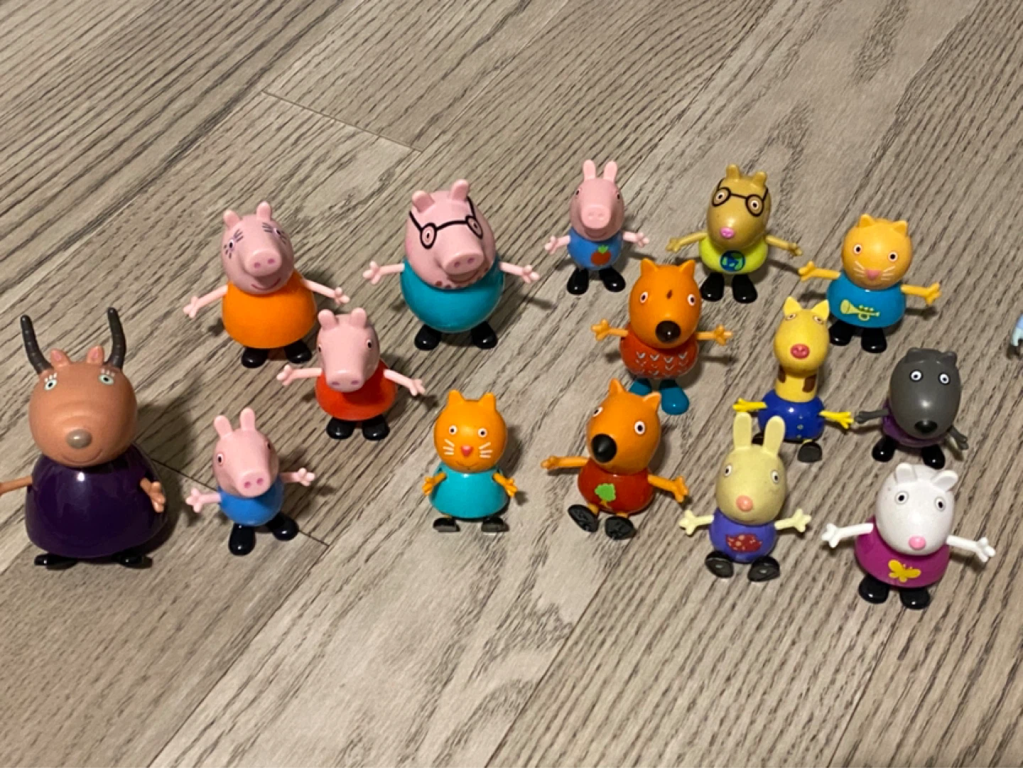 Bluey and Peppa Figurines - photo 3