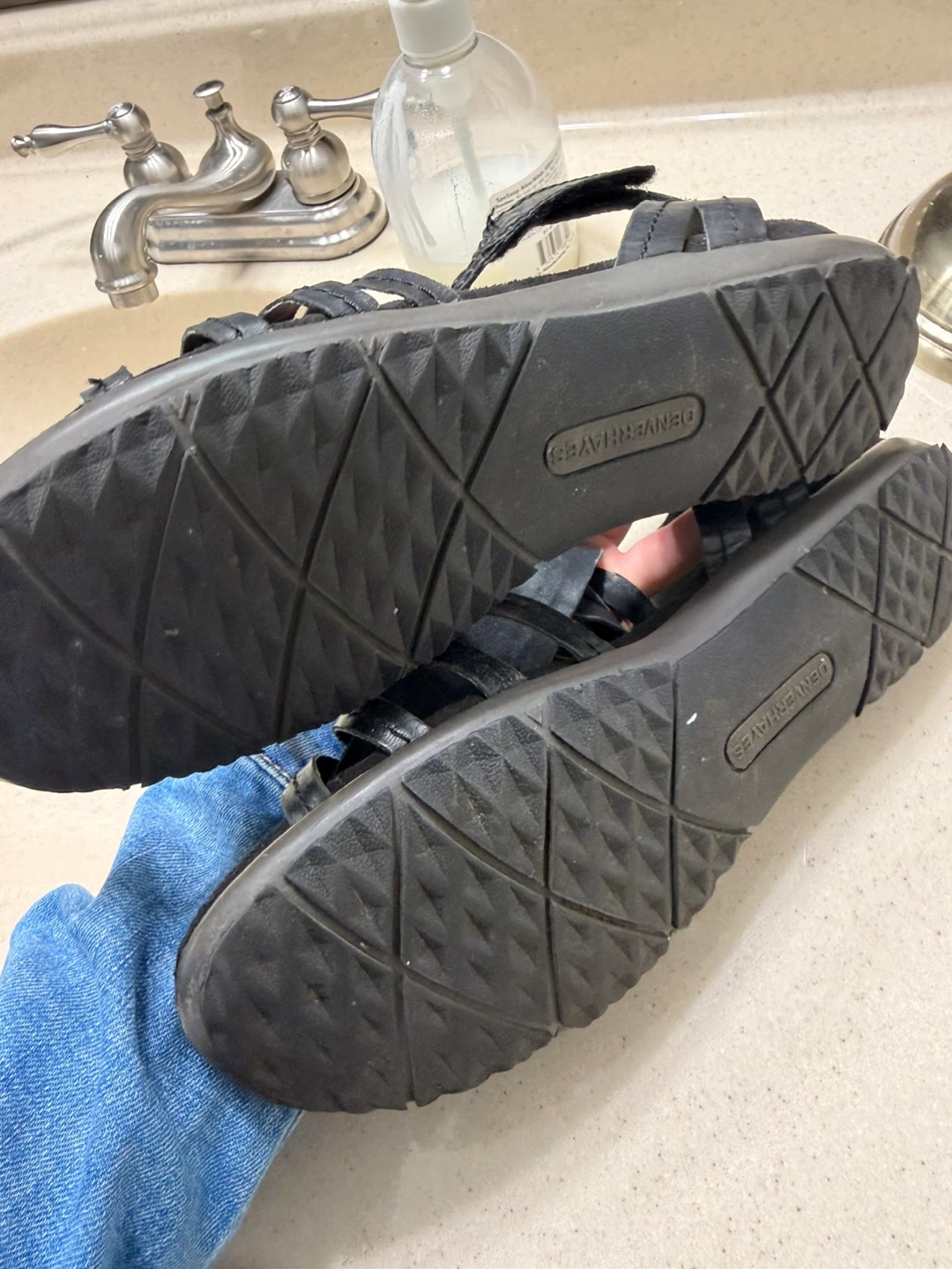 Denver Hayes Black Strappy Wedge Sandals - photo 3