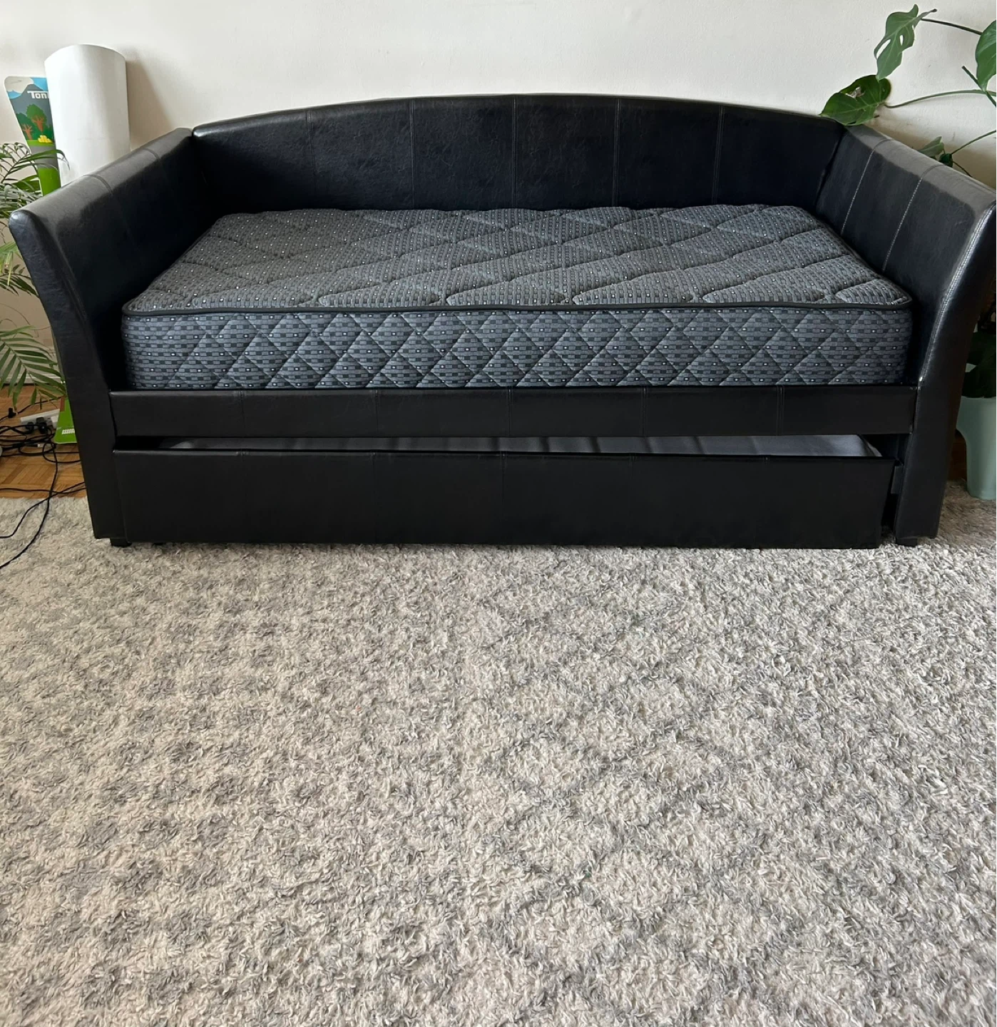 Black Faux Leather Daybed with Pull-Out Trundle