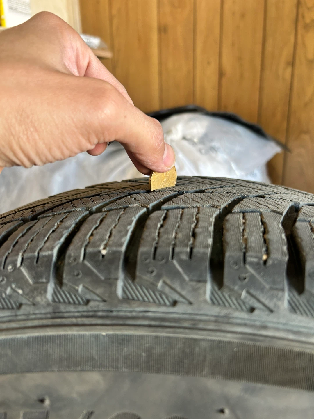 Michelin X-Ice Snow 275/60R20 Winter Tire - photo 2