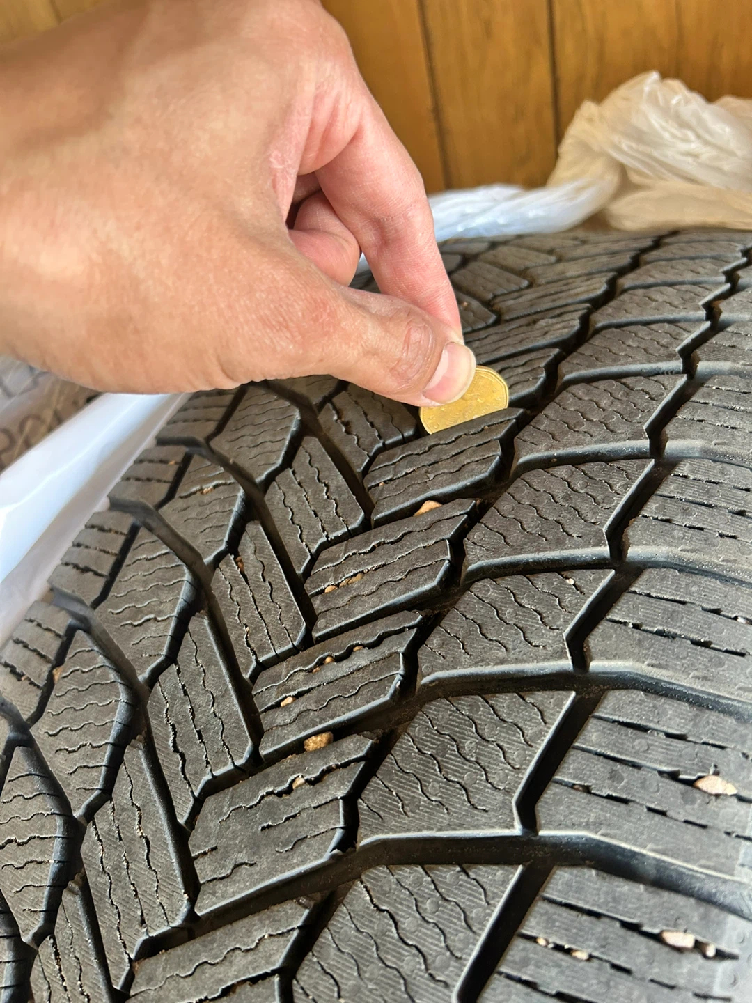 Michelin X-Ice Snow 275/60R20 Winter Tire - photo 4