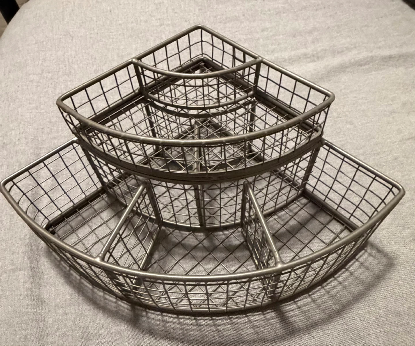 FREE!!! Wire Corner Organizer and Green Fruit Organizer