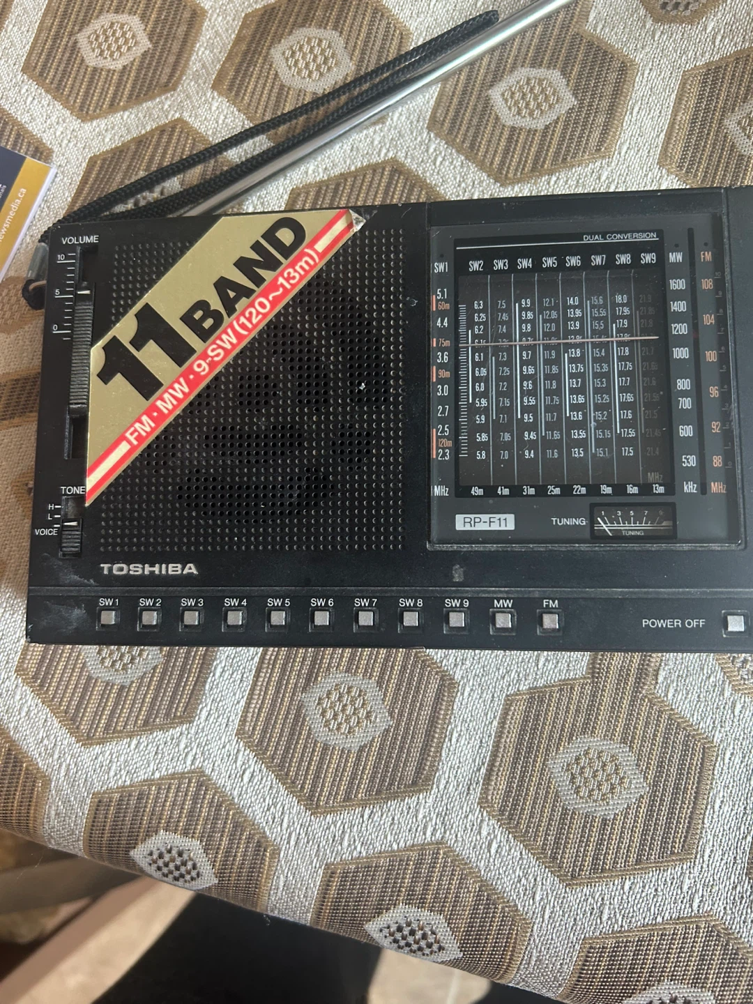 Toshiba RP-F11 11-Band Portable Radio