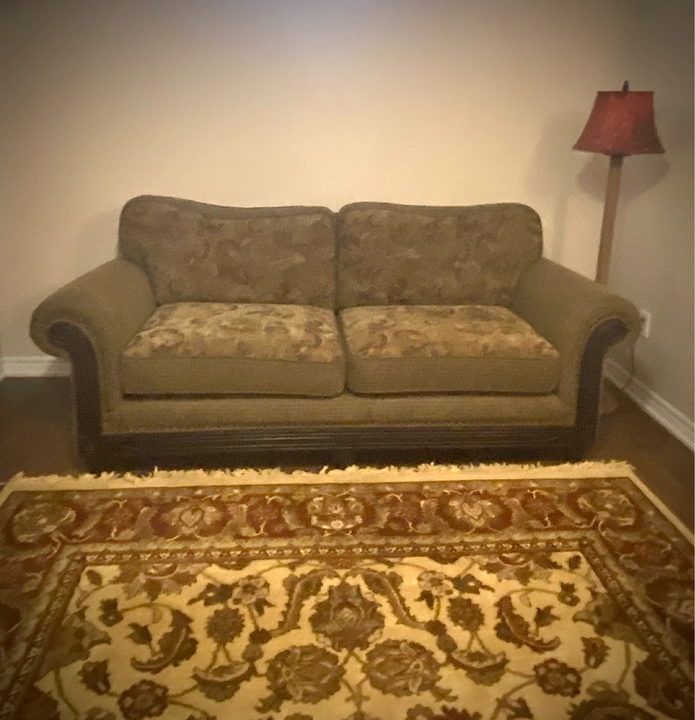 Design Sofa with floral pattern