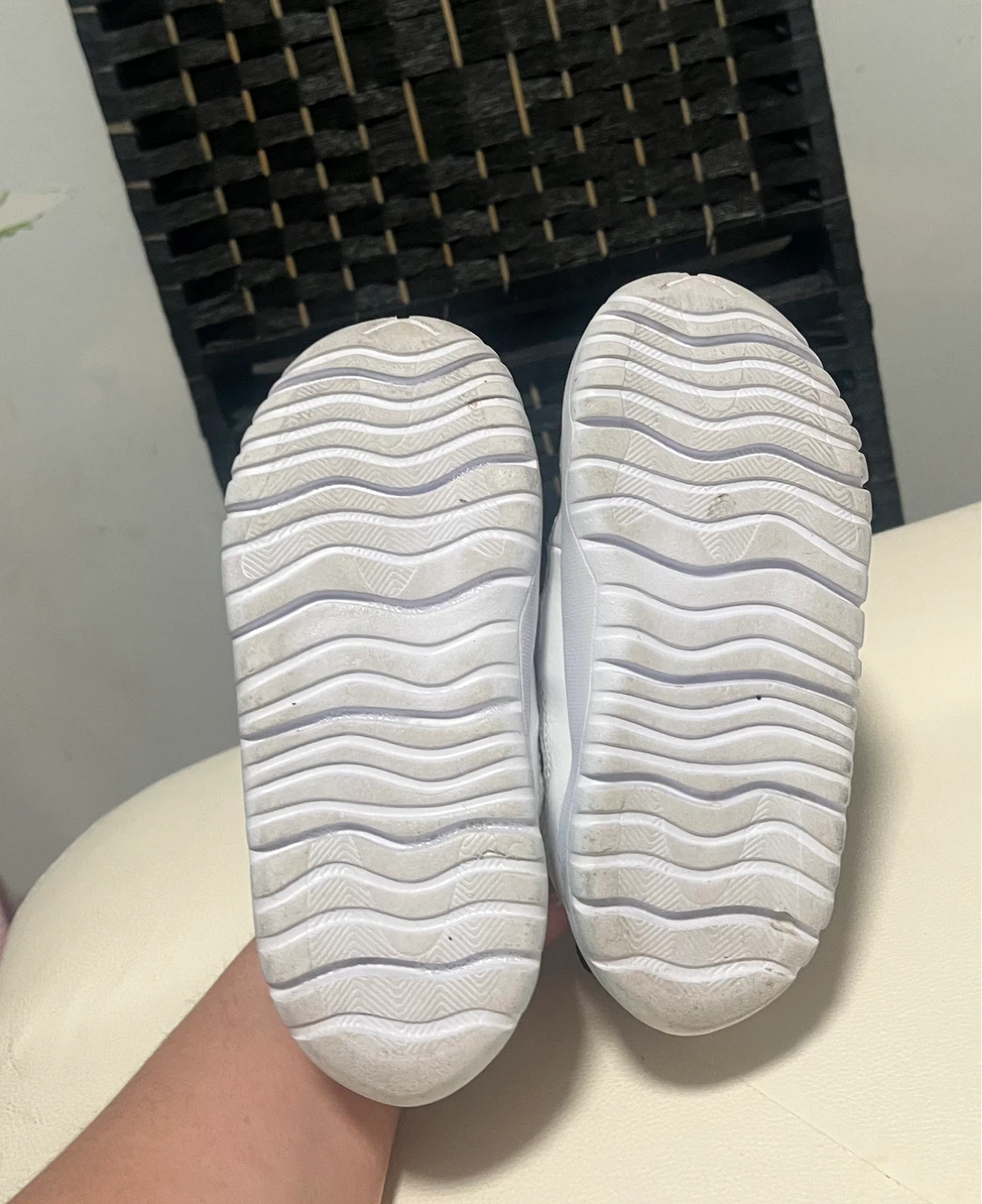 Jordan Crib Shoes child size 11 - photo 3